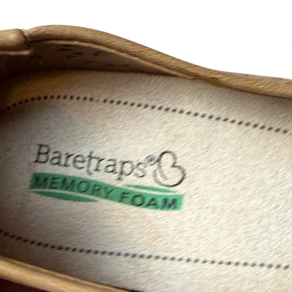 Baretraps Womens Mariah Almond Toe Slip-On Flats Size 8.5 Neutral Memory Foam
